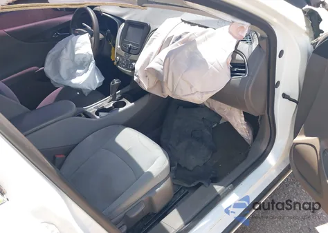 2017 Chevrolet Malibu Ls z USA, uszkodzony, nr VIN 1G1ZB5ST1HF171279